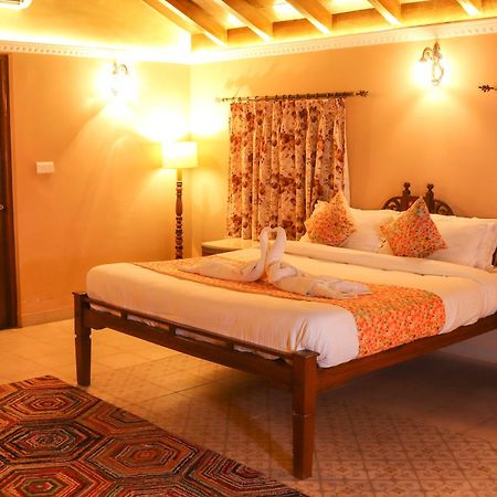Surya Kiran Heritage Hotel Panaji Buitenkant foto