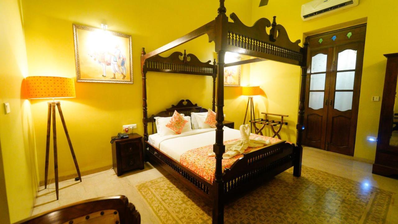 Surya Kiran Heritage Hotel Panaji Buitenkant foto