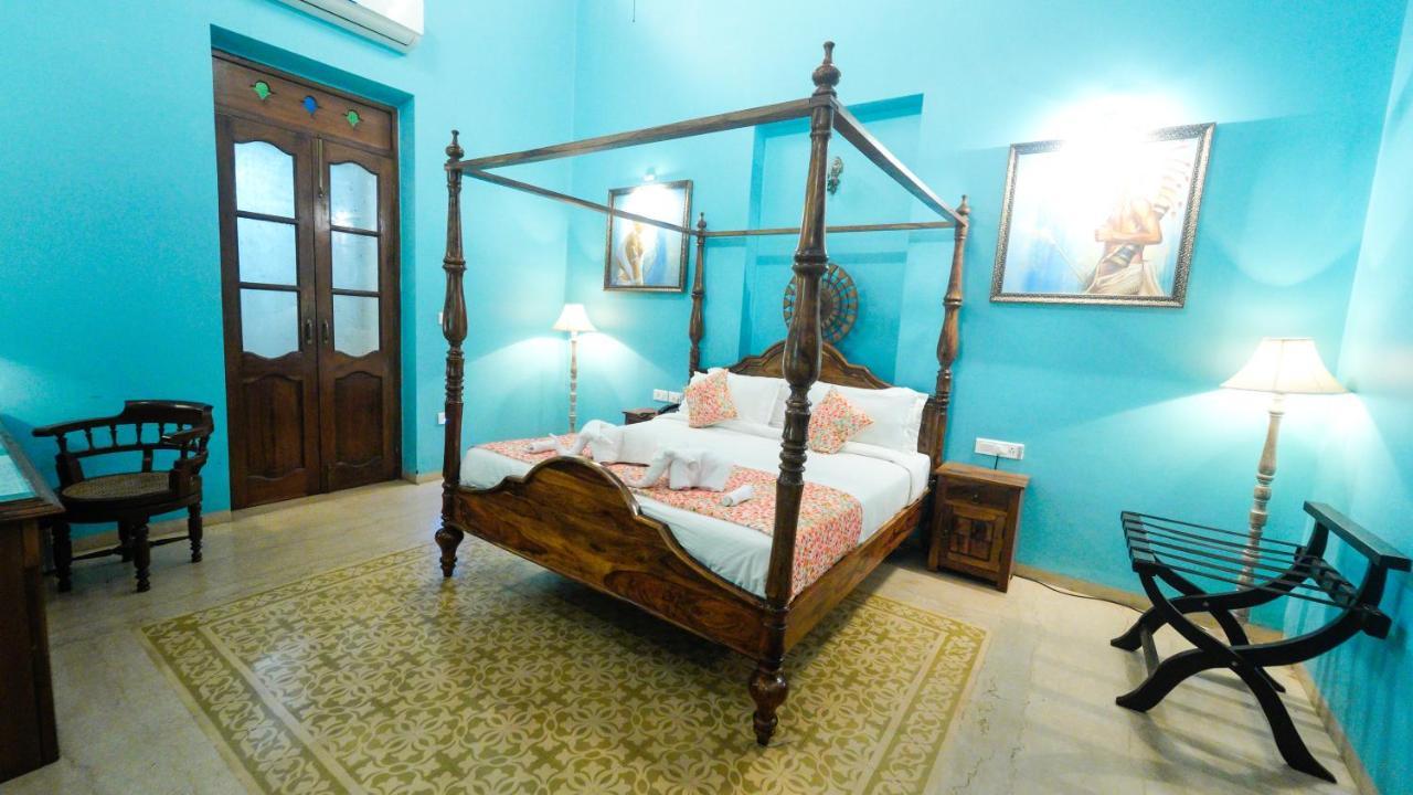 Surya Kiran Heritage Hotel Panaji Buitenkant foto
