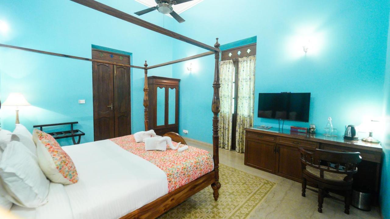 Surya Kiran Heritage Hotel Panaji Buitenkant foto