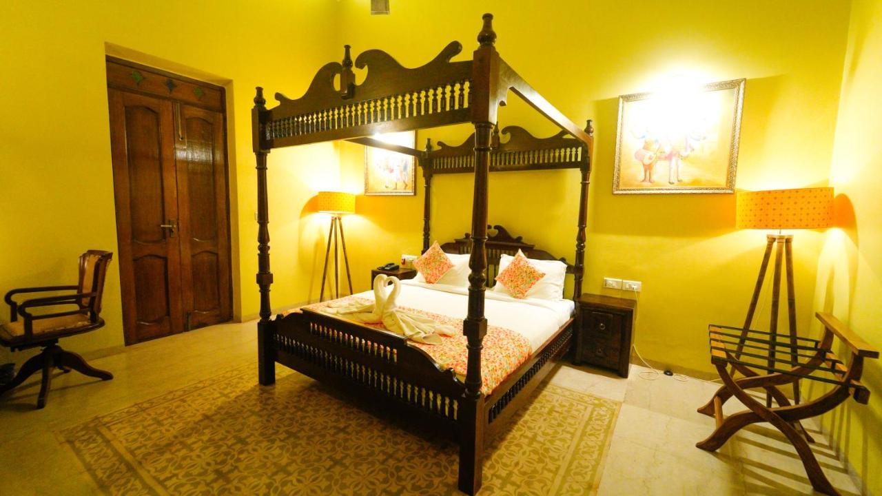Surya Kiran Heritage Hotel Panaji Buitenkant foto