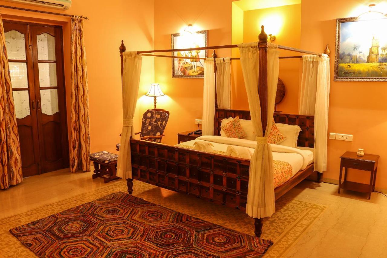 Surya Kiran Heritage Hotel Panaji Buitenkant foto