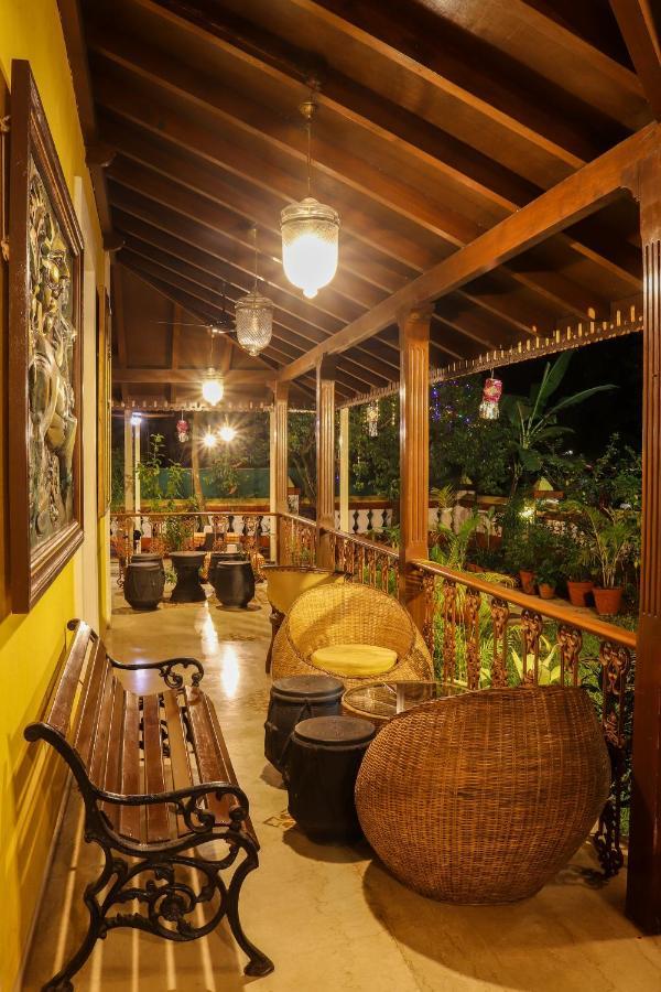 Surya Kiran Heritage Hotel Panaji Buitenkant foto