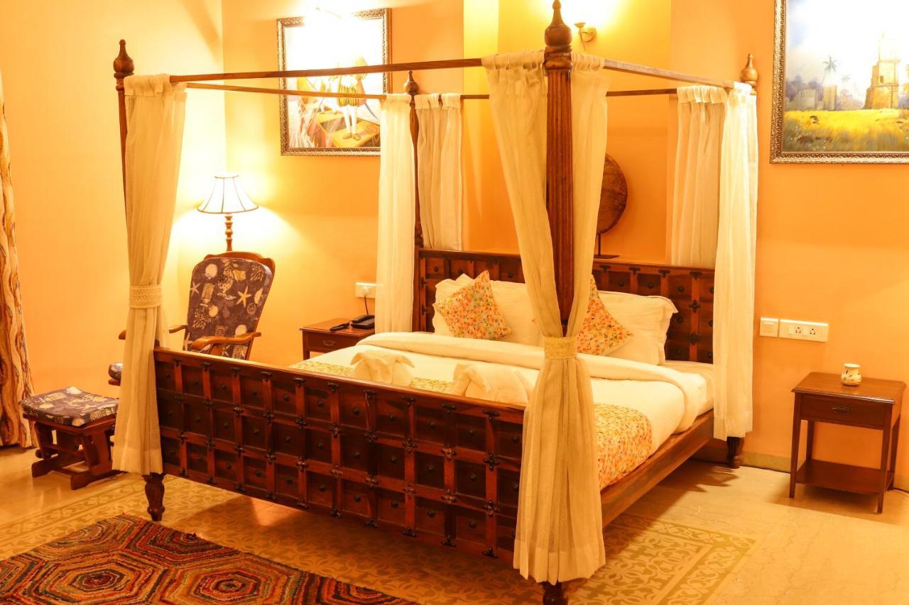 Surya Kiran Heritage Hotel Panaji Buitenkant foto