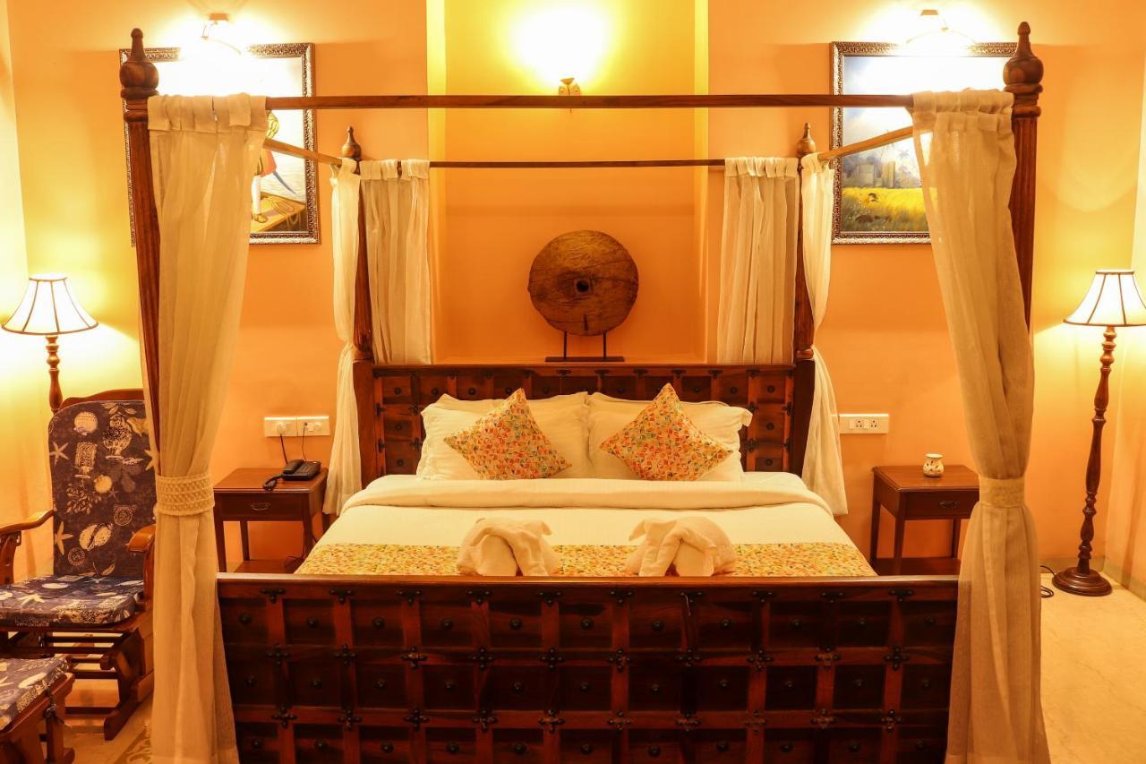 Surya Kiran Heritage Hotel Panaji Buitenkant foto